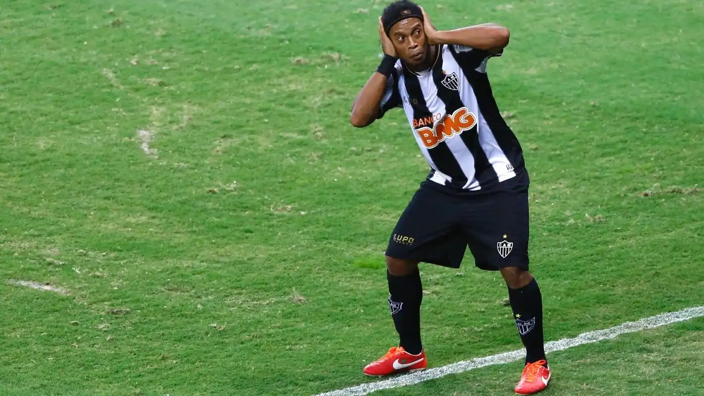 不少球迷直 不少球迷直